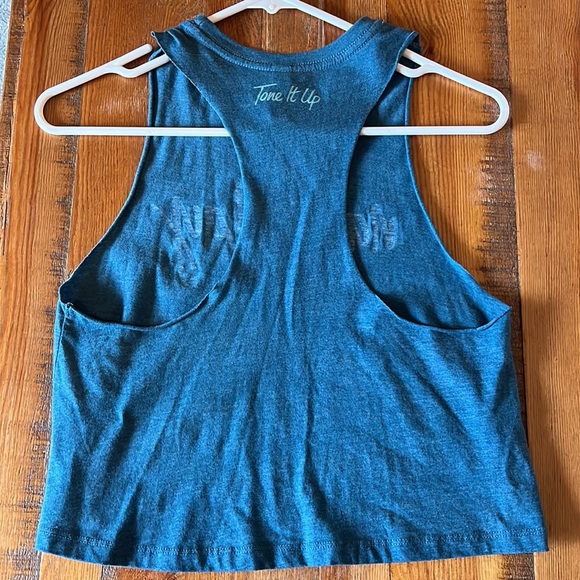 Namaslay Muscle Tank Crop - Picture 4 of 4